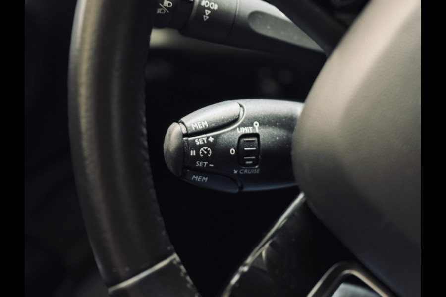 Citroën C3 1.2 PureTech 110PK Shine | LED | CarPlay | Navi