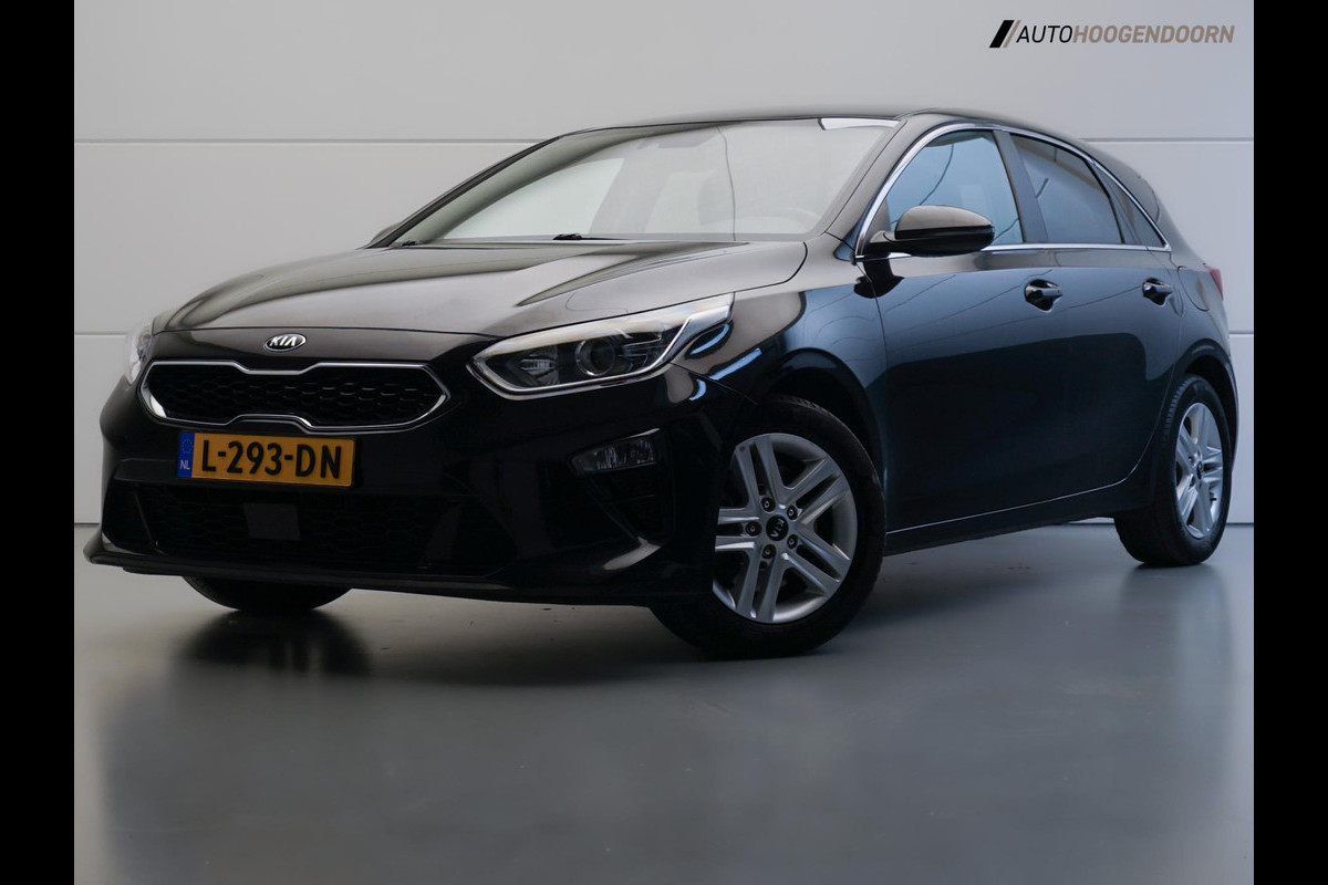 Kia Ceed 1.0 T-GDi DynamicPlusLine (APPLE CARPLAY,LED VERLICHTING,KEYLESS,CAMERA,STOEL-STUURVERWARMING,LM-VELGEN,TOPCONDITIE) Kia Ceed 1.0 T-GDi DynamicPlusLine (APPLE CARPLAY,LED VERLICHTING,KEYLESS,CAMERA,STOEL-STUURVERWARMING,LM-VELGEN,TOPCONDITIE)