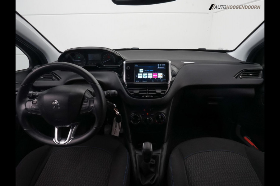 Peugeot 208 1.2 PureTech Signature Sport (APPLE CARPLAY,LED VERLICHTING,NAVIGATIE,CRUISE,PARKEERSENSOREN,LM-VELGEN,TOPCONDITIE)