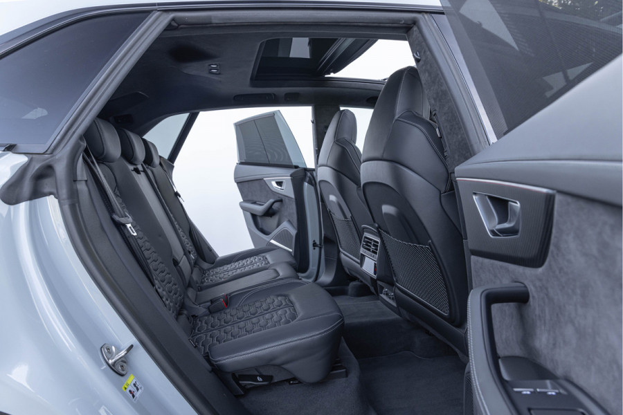 Audi RSQ8 4.0 TFSI 600pk Quattro Pano Keramisch Dynamic plus B&O Standkachel Carbon