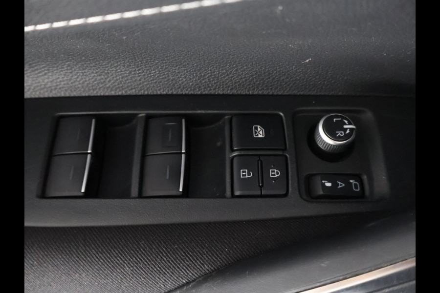 Toyota Corolla Touring Sports 1.8 HYBRID BUSINESS AUT. NAVI PDC V+A. CAMERA.LMV.APPLE/ANDROID GARANTIE TOT 6-2032 !