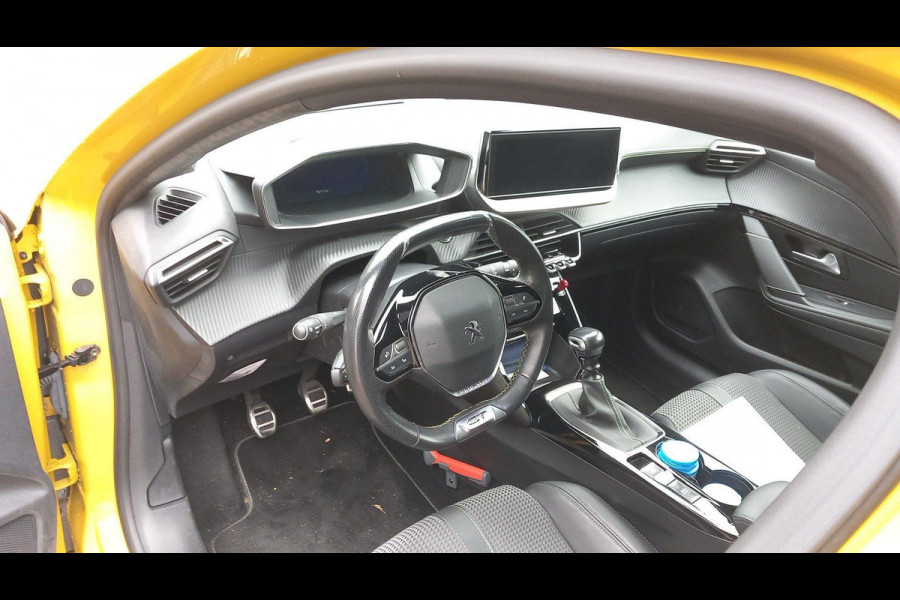 Peugeot 208 1.2 PureTech GT-Line