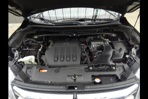 Mitsubishi Eclipse Cross 1.5 DI-T First Edition * CARPLAY * TREKHAAK !!