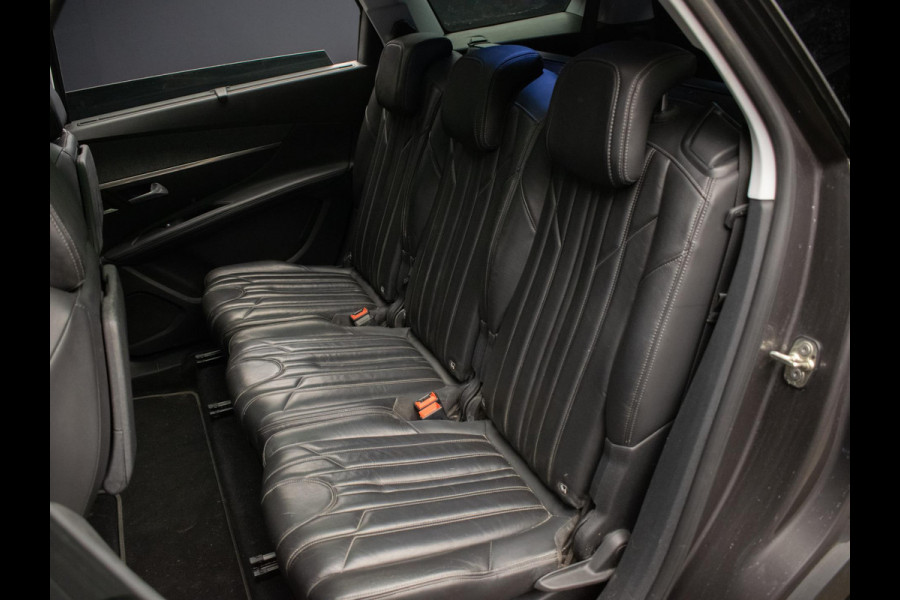 Peugeot 5008 1.2 PureTech Allure Sport (PANORAMADAK,NAVI,CRUISE,LEDER,LED,GETINT,CAMERA,DAB,PDC,SPORTSTOELEN,LM VELGEN,NETTESTAAT)