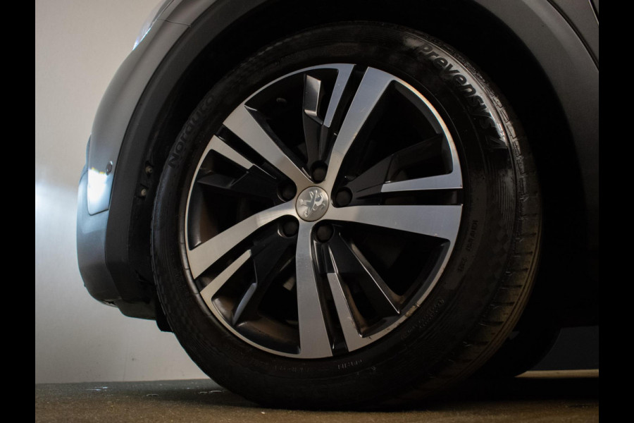 Peugeot 5008 1.2 PureTech Allure Sport (PANORAMADAK,NAVI,CRUISE,LEDER,LED,GETINT,CAMERA,DAB,PDC,SPORTSTOELEN,LM VELGEN,NETTESTAAT)