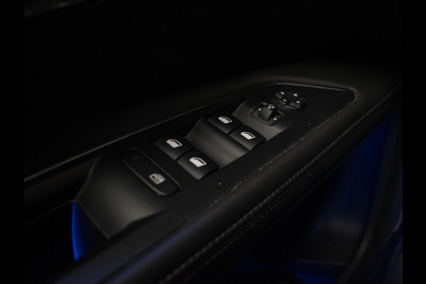 Peugeot 5008 1.2 PureTech Allure Sport (PANORAMADAK,NAVI,CRUISE,LEDER,LED,GETINT,CAMERA,DAB,PDC,SPORTSTOELEN,LM VELGEN,NETTESTAAT)