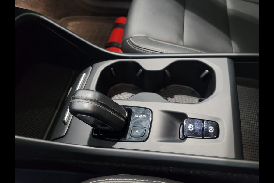 Volvo XC40 T5 Aut. Plug-in Hybrid Inscription Leder Schuifdak 262pk