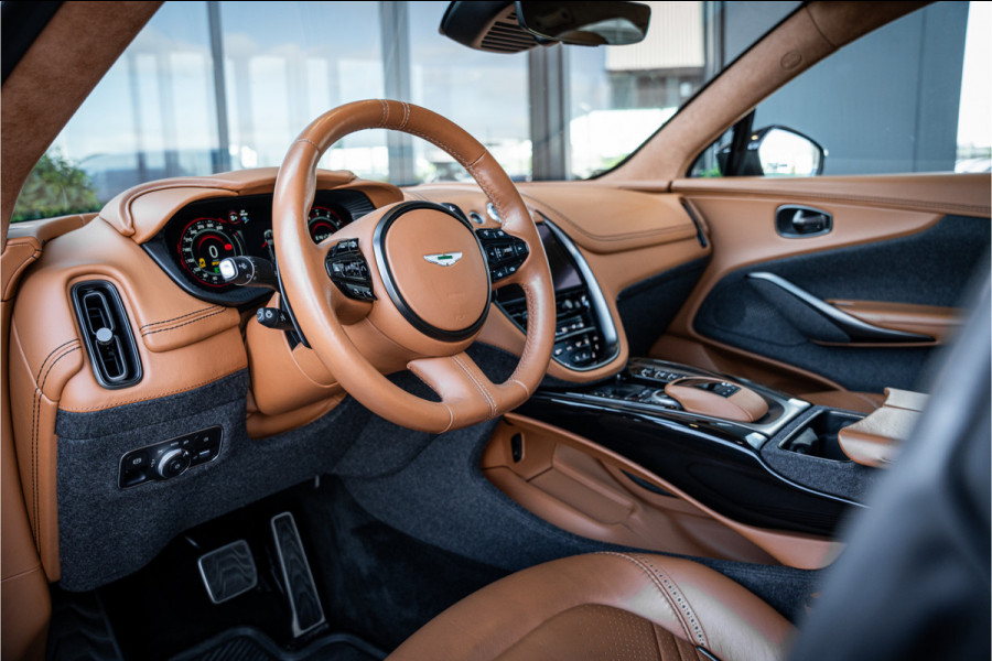 Aston Martin Dbx 4.0 V8 - 1/500 | Panorama | 360 Camera | Luchtvering | Stoelkoeling