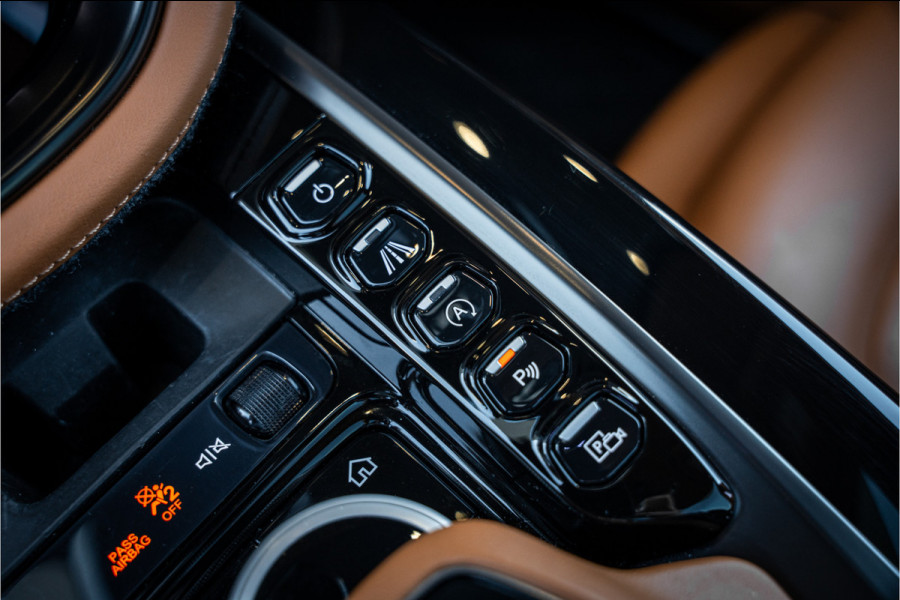 Aston Martin Dbx 4.0 V8 - 1/500 | Panorama | 360 Camera | Luchtvering | Stoelkoeling