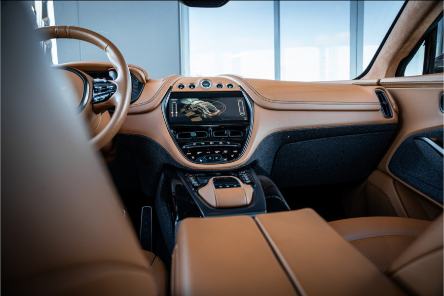 Aston Martin Dbx 4.0 V8 - 1/500 | Panorama | 360 Camera | Luchtvering | Stoelkoeling