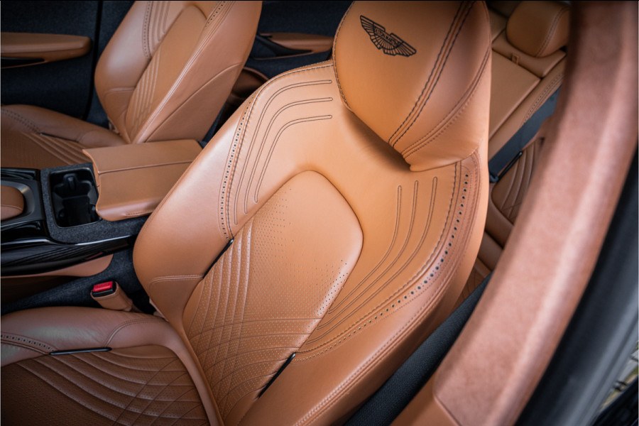 Aston Martin Dbx 4.0 V8 - 1/500 | Panorama | 360 Camera | Luchtvering | Stoelkoeling