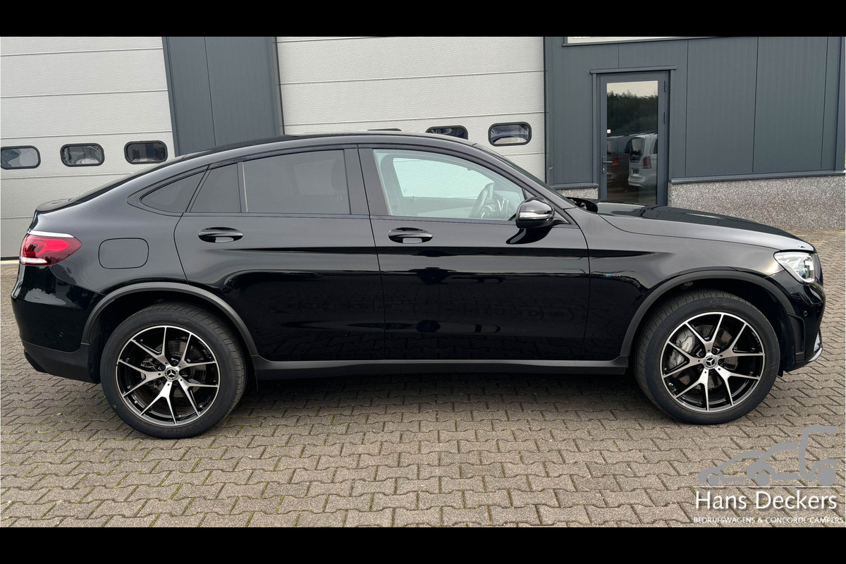Mercedes-Benz GLC Coupé 300e 4MATIC AMG 9G-Tronic MBUX Camera Night Pakket Hybride Benzine Mercedes-Benz GLC Coupé 300e 4MATIC AMG 9G-Tronic MBUX Camera Night Pakket Hybride Benzine