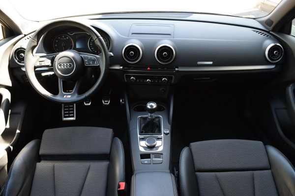 Audi A3 Sportback 1.0 TFSI Sport S Line Edition|19" velgen|