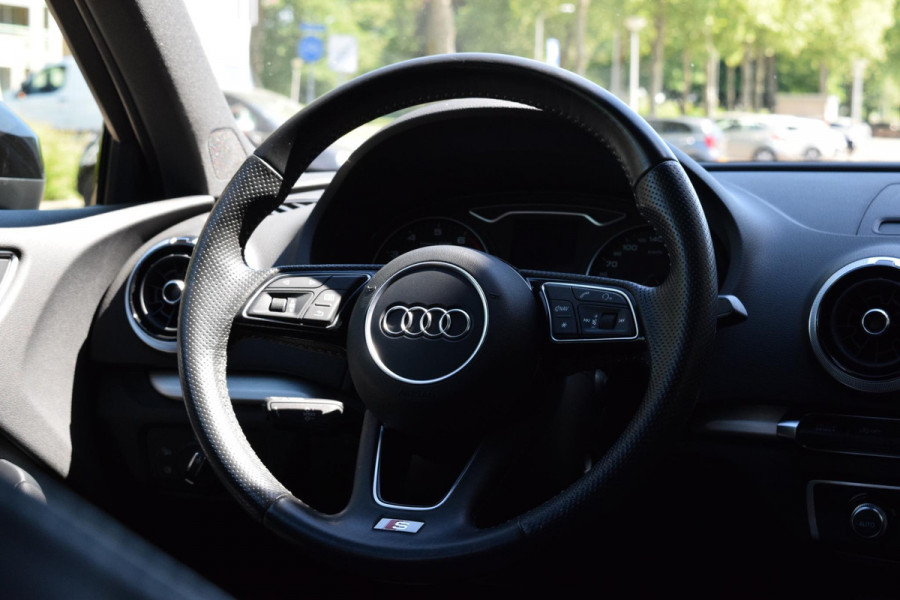 Audi A3 Sportback 1.0 TFSI Sport S Line Edition|19" velgen|