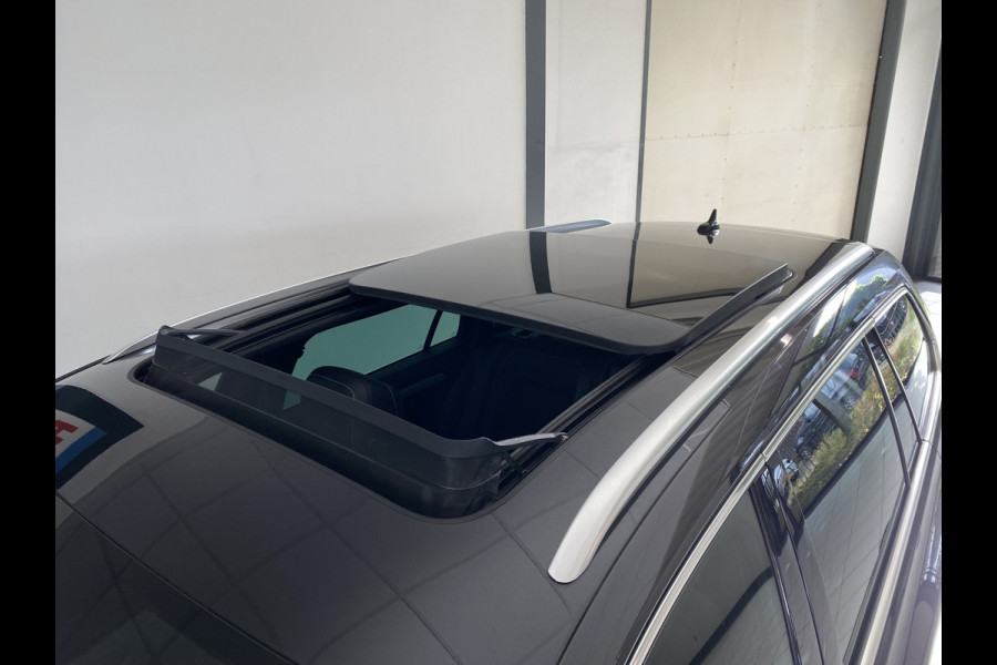 Volkswagen Passat 1.4 TSI PHEV GTE Business Trekhaak | Leer | Panorama dak | Elektrische achterklep / Virtual cockpit