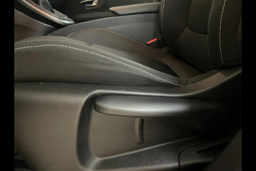 Renault Scénic 1.3 TCe Intens AIRCO CLIMA NAVI STOELVERW PDC CAMERA VELGEN NIEUWSTAAT