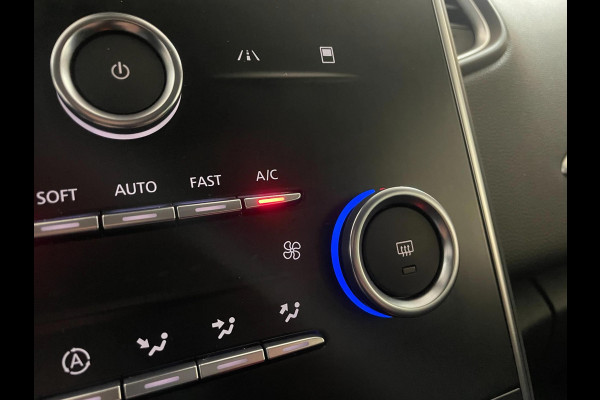 Renault Scénic 1.3 TCe Intens AIRCO CLIMA NAVI STOELVERW PDC CAMERA VELGEN NIEUWSTAAT