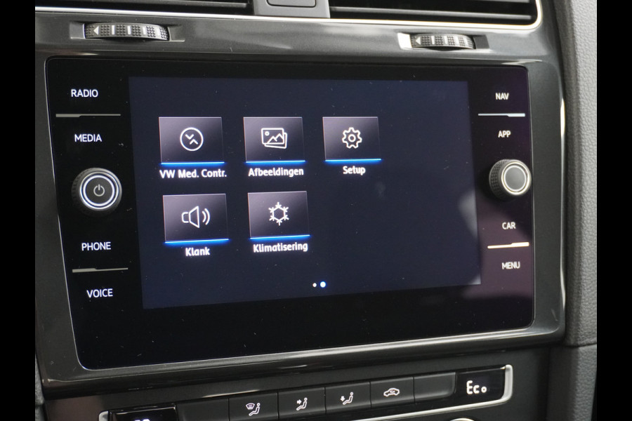Volkswagen e-Golf AUT. Adaptive Cruise Apple Carplay Android Navi Climatronic Pdc Led Regen-Lichtsensor 36kWh Bluetooth Car-Net App-Connect E-DITION 1e Eigenaar
