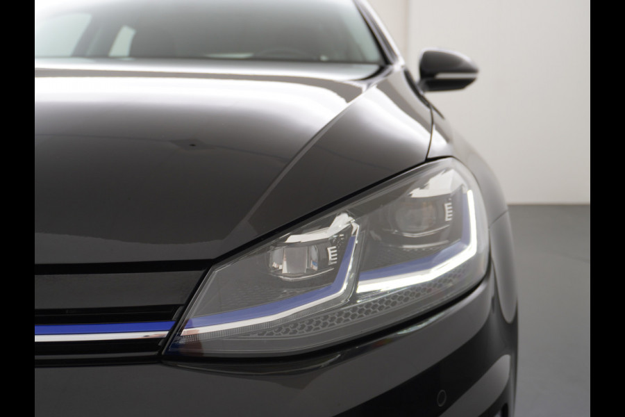 Volkswagen e-Golf AUT. Adaptive Cruise Apple Carplay Android Navi Climatronic Pdc Led Regen-Lichtsensor 36kWh Bluetooth Car-Net App-Connect E-DITION 1e Eigenaar