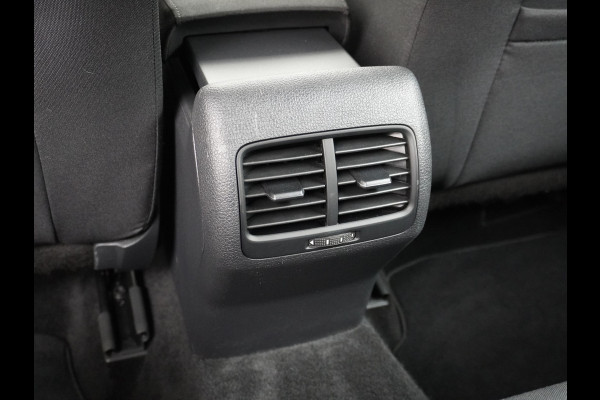 Volkswagen e-Golf AUT. Adaptive Cruise Apple Carplay Android Navi Climatronic Pdc Led Regen-Lichtsensor 36kWh Bluetooth Car-Net App-Connect E-DITION 1e Eigenaar