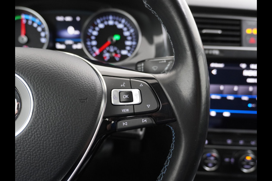 Volkswagen e-Golf AUT. Adaptive Cruise Apple Carplay Android Navi Climatronic Pdc Led Regen-Lichtsensor 36kWh Bluetooth Car-Net App-Connect E-DITION 1e Eigenaar