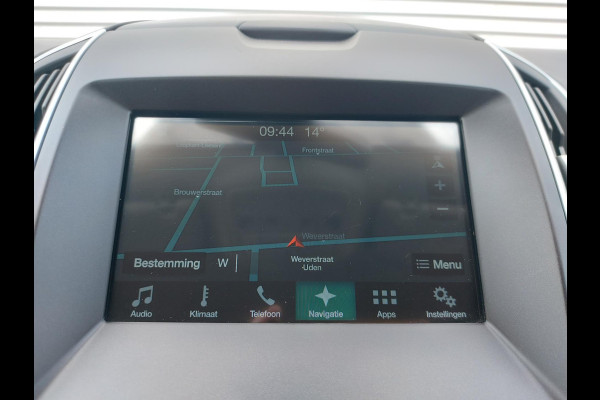 Ford S-Max 1.5 Titanium, airco,trekhaak,navigatie,stoelverwarming,parkeersensoren,