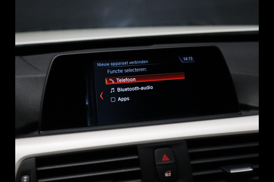 BMW 3 Serie 318i Executive [LED, NAVIGATIE, CRUISE CONTROL, CLIMATE CONTROL, PDC ACHTER, BLUETOOTH TELEFOONVOORBEREIDING, NAVIGATIE, NIEUWSTAAT]