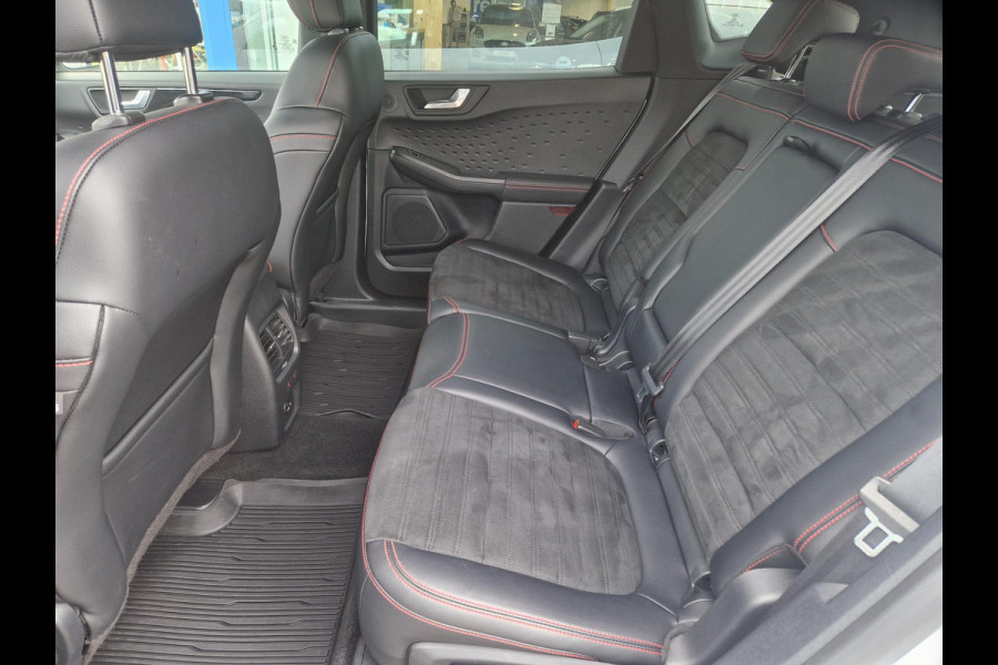 Ford Kuga 2.5 PHEV ST-Line X | Wegklapbare Trekhaak (Elektrisch bedienbaar | 19 inch velgen| Adaptive cruise control | Winter Pack | Dode hoek | Camera voor en achter