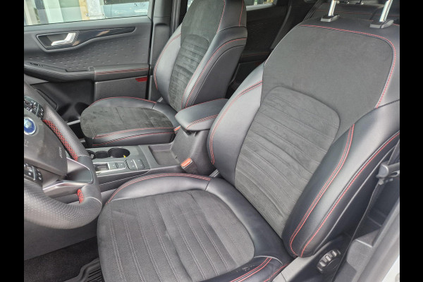 Ford Kuga 2.5 PHEV ST-Line X | Wegklapbare Trekhaak (Elektrisch bedienbaar | 19 inch velgen| Adaptive cruise control | Winter Pack | Dode hoek | Camera voor en achter