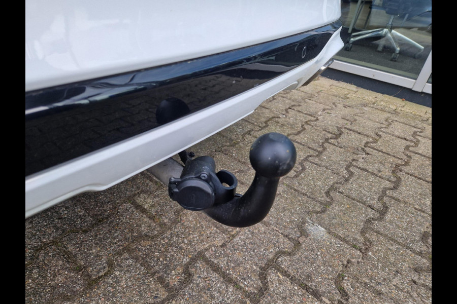 Ford Kuga 2.5 PHEV ST-Line X | Wegklapbare Trekhaak (Elektrisch bedienbaar | 19 inch velgen| Adaptive cruise control | Winter Pack | Dode hoek | Camera voor en achter