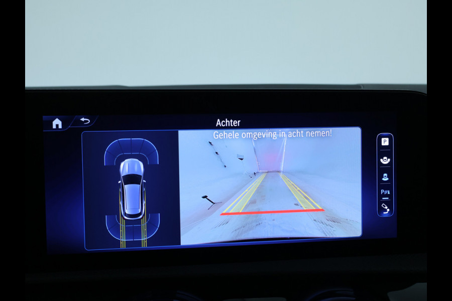 Mercedes-Benz CLA-Klasse Shooting Brake 250 e AMG Plug-In Hybride | 5 spaaks lichtmetalen velgen | Navigatie | Wide screen | Parking support met camera achter | Inclusief 24 maanden Mercedes-Benz Certified garantie voor Europa.