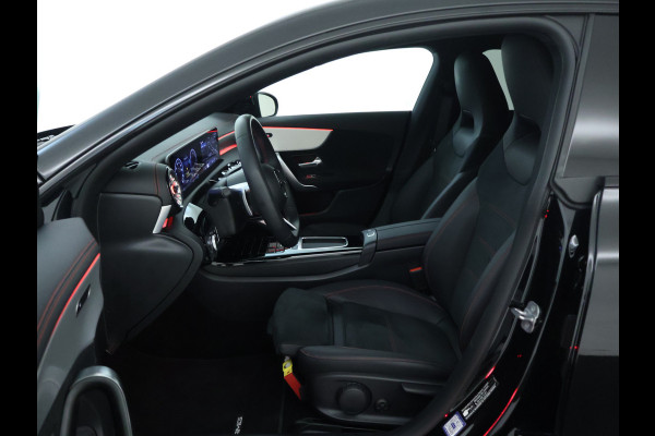 Mercedes-Benz CLA-Klasse Shooting Brake 250 e AMG Plug-In Hybride | 5 spaaks lichtmetalen velgen | Navigatie | Wide screen | Parking support met camera achter | Inclusief 24 maanden Mercedes-Benz Certified garantie voor Europa.