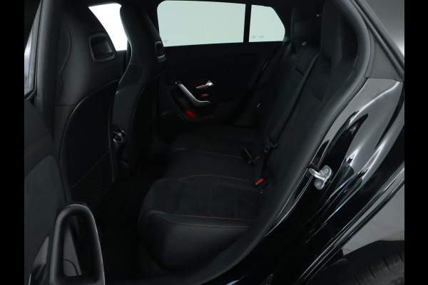 Mercedes-Benz CLA-Klasse Shooting Brake 250 e AMG Plug-In Hybride | 5 spaaks lichtmetalen velgen | Navigatie | Wide screen | Parking support met camera achter | Inclusief 24 maanden Mercedes-Benz Certified garantie voor Europa.