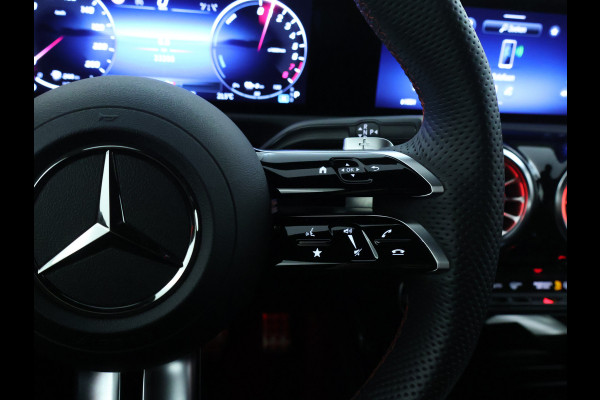 Mercedes-Benz CLA-Klasse Shooting Brake 250 e AMG Plug-In Hybride | 5 spaaks lichtmetalen velgen | Navigatie | Wide screen | Parking support met camera achter | Inclusief 24 maanden Mercedes-Benz Certified garantie voor Europa.