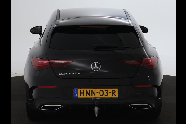 Mercedes-Benz CLA-Klasse Shooting Brake 250 e AMG Plug-In Hybride | 5 spaaks lichtmetalen velgen | Navigatie | Wide screen | Parking support met camera achter | Inclusief 24 maanden Mercedes-Benz Certified garantie voor Europa.