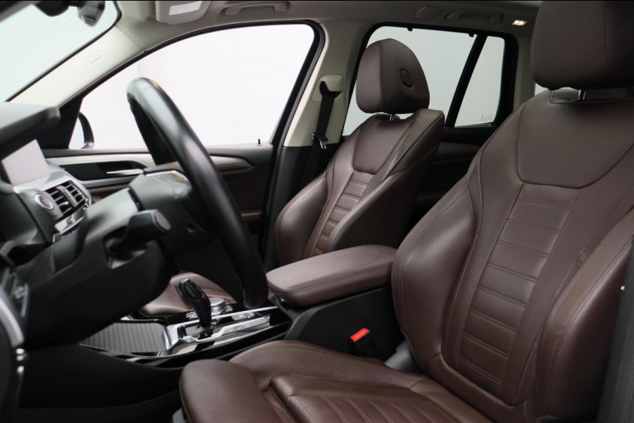 BMW X3 XDrive30e High Executive Pano/dak Head/up Sport/stoelen