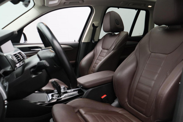 BMW X3 XDrive30e High Executive Pano/dak Head/up Sport/stoelen