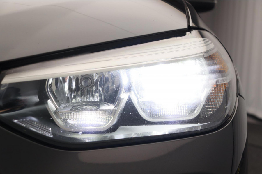 BMW X3 XDrive30e High Executive Pano/dak Head/up Sport/stoelen