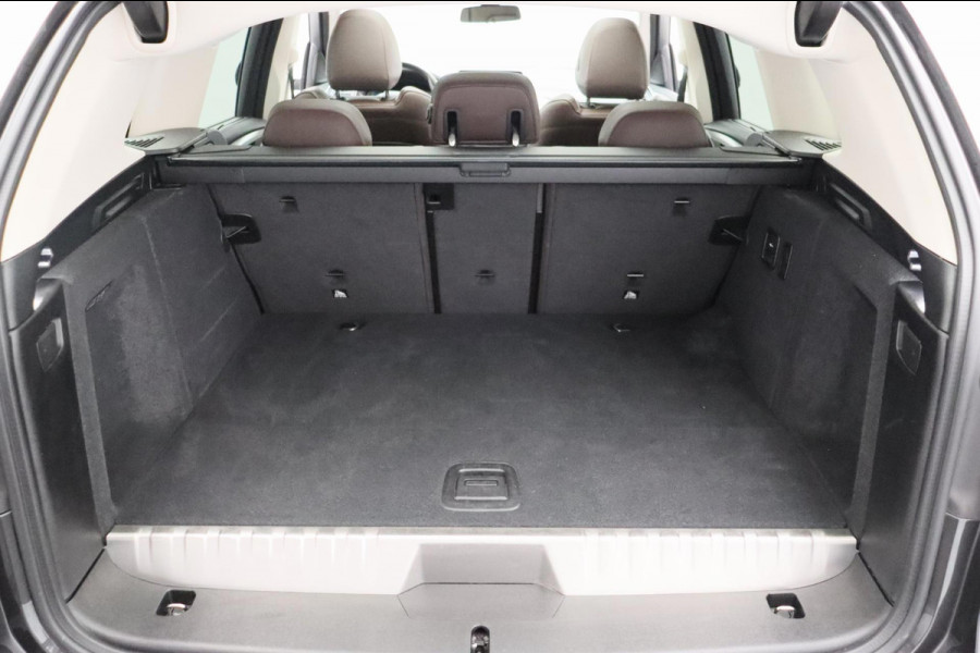 BMW X3 XDrive30e High Executive Pano/dak Head/up Sport/stoelen