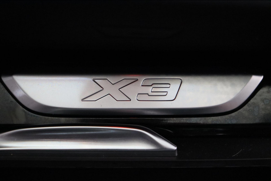 BMW X3 XDrive30e High Executive Pano/dak Head/up Sport/stoelen