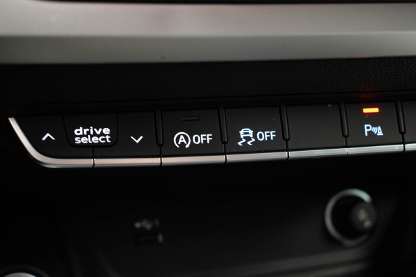 Audi A4 Avant 40 TFSI S edition |Massage|Navi|Adaptive|Matrix|