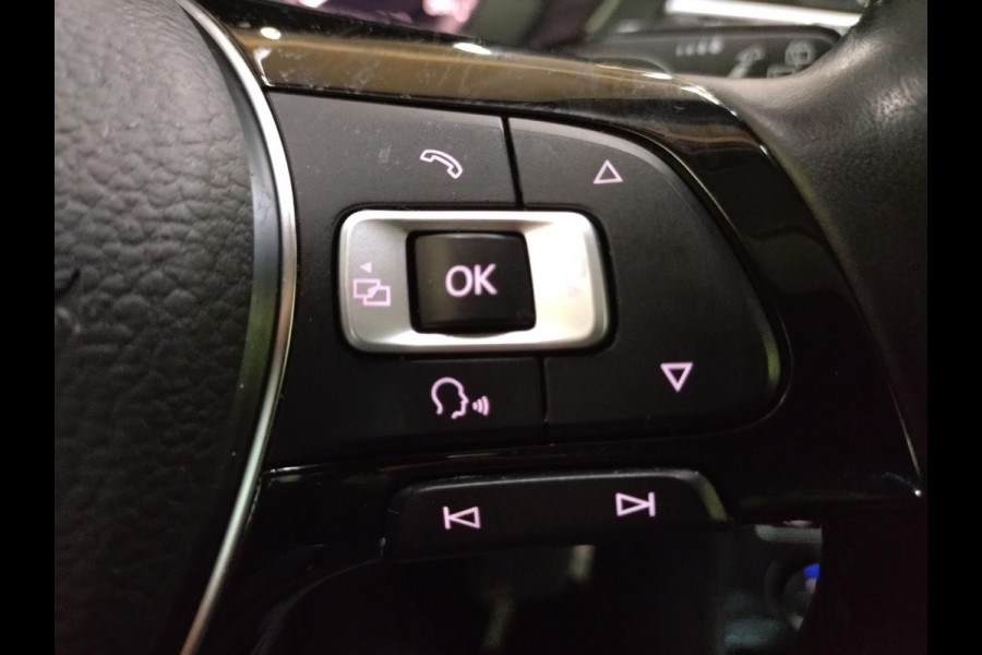 Volkswagen Tiguan 2.0 TSI 4Motion Highline Business R digitaal cockpit