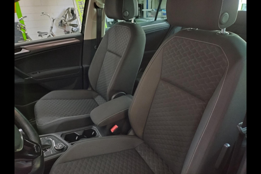 Volkswagen Tiguan 2.0 TSI 4Motion Highline Business R digitaal cockpit