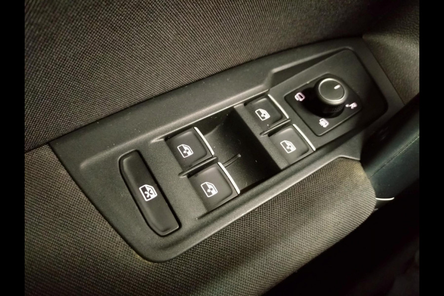 Volkswagen Tiguan 2.0 TSI 4Motion Highline Business R digitaal cockpit
