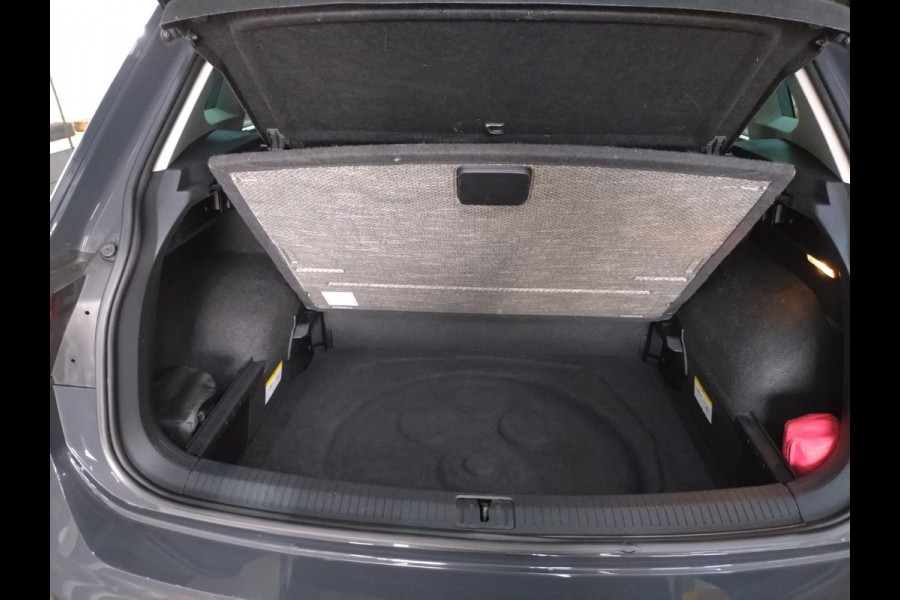 Volkswagen Tiguan 2.0 TSI 4Motion Highline Business R digitaal cockpit
