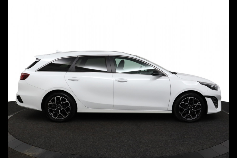Kia Ceed Sportswagon 1.5 T-GDi GT-Line Apple Carplay/Android Auto - Cruise Control Adaptief - Dodehoekdetectie - Panoramadak - Navigatie - Stoel/Stuur verwarming - Fabrieksgarantie tot 10-2031