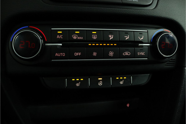Kia Ceed Sportswagon 1.5 T-GDi GT-Line Apple Carplay/Android Auto - Cruise Control Adaptief - Dodehoekdetectie - Panoramadak - Navigatie - Stoel/Stuur verwarming - Fabrieksgarantie tot 10-2031
