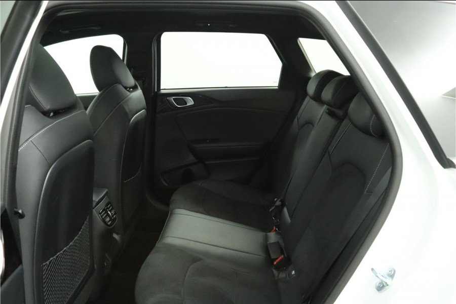 Kia Ceed Sportswagon 1.5 T-GDi GT-Line Apple Carplay/Android Auto - Cruise Control Adaptief - Dodehoekdetectie - Panoramadak - Navigatie - Stoel/Stuur verwarming - Fabrieksgarantie tot 10-2031