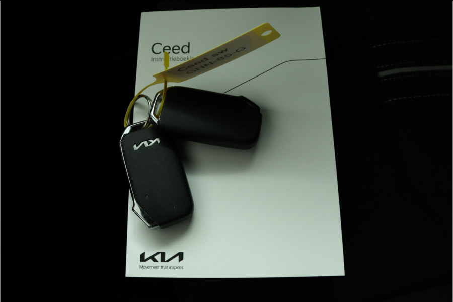 Kia Ceed Sportswagon 1.5 T-GDi GT-Line Apple Carplay/Android Auto - Cruise Control Adaptief - Dodehoekdetectie - Panoramadak - Navigatie - Stoel/Stuur verwarming - Fabrieksgarantie tot 10-2031