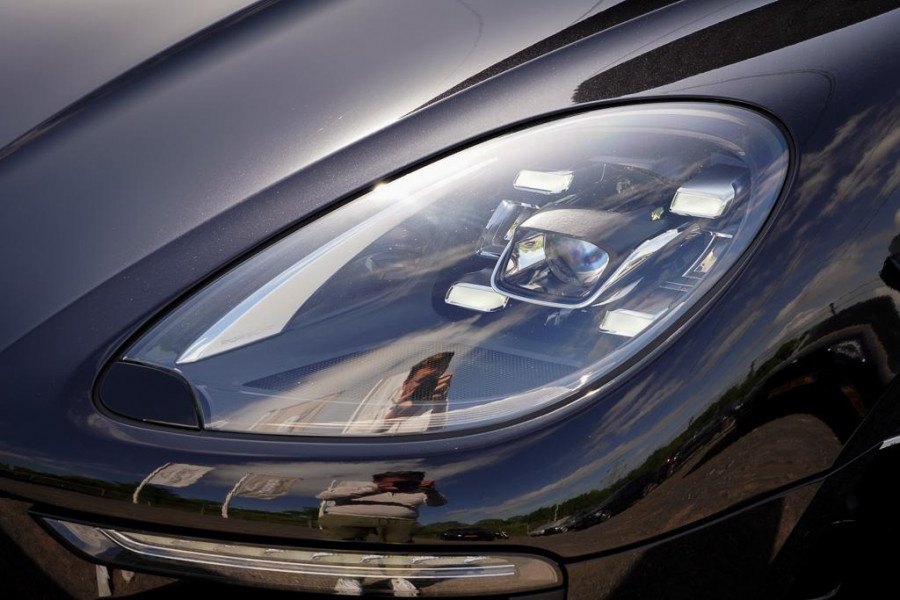 Porsche Macan 3.0 GTS / Pano / Leder / Luchtvering / NL Auto / 21''